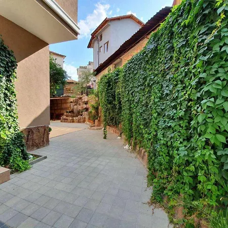 Apartment Summer Janet