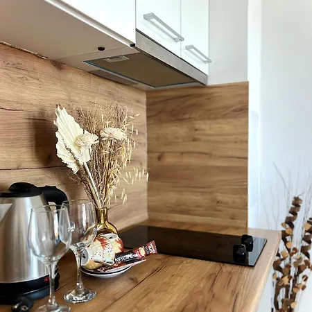 Summer Janet * Obzor