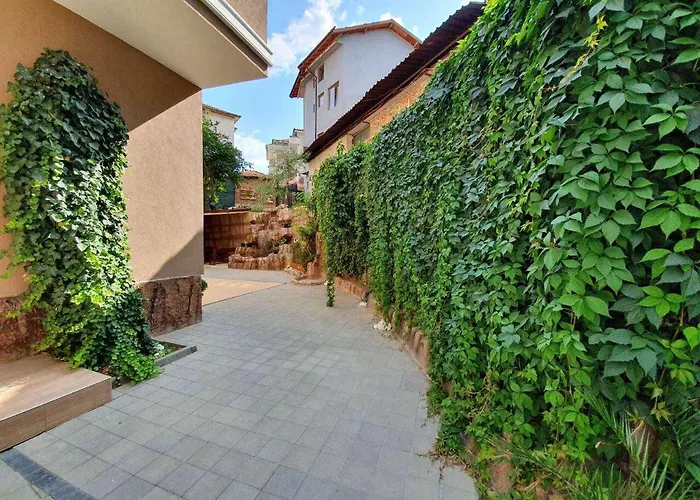 Apartment Summer Janet