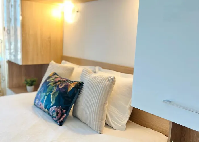 Apartment Summer Janet