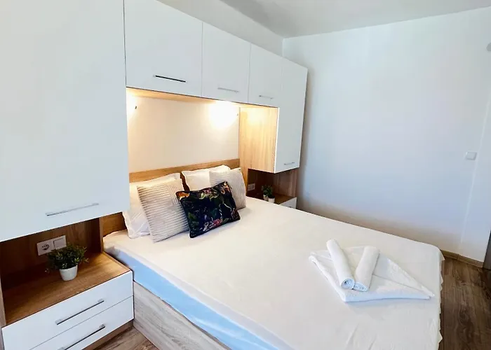 Summer Janet Apartment Obzor