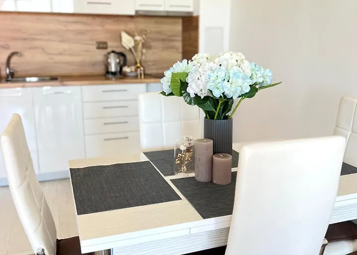 Summer Janet Apartment